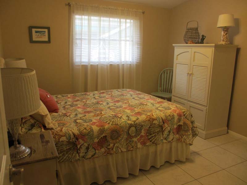 Siesta Key Master Bedroom